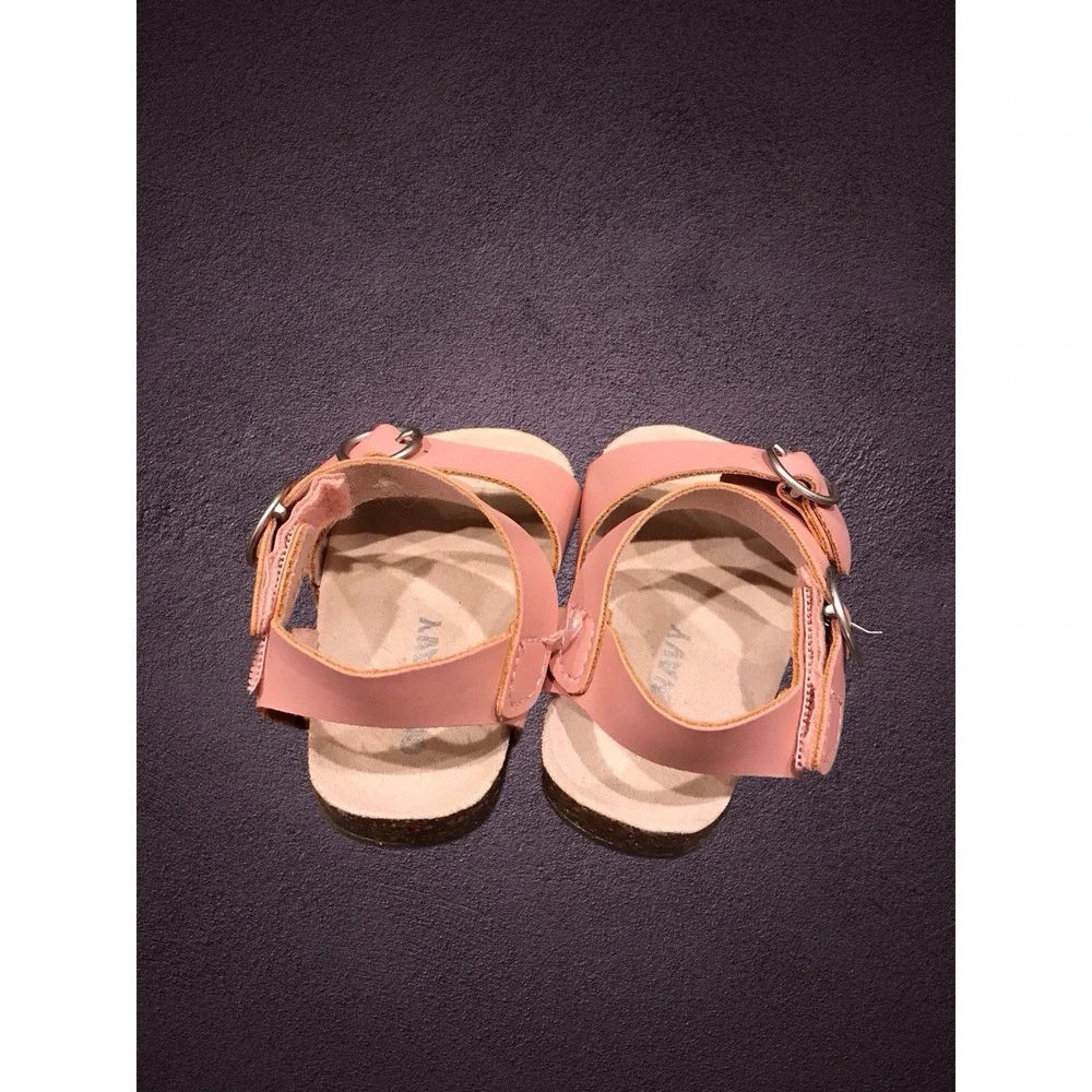 NWOT 2 Pair old Navy Baby Girl 0-3 MONTHS Earth‎ Sandals Pink Tan  Faux Leather